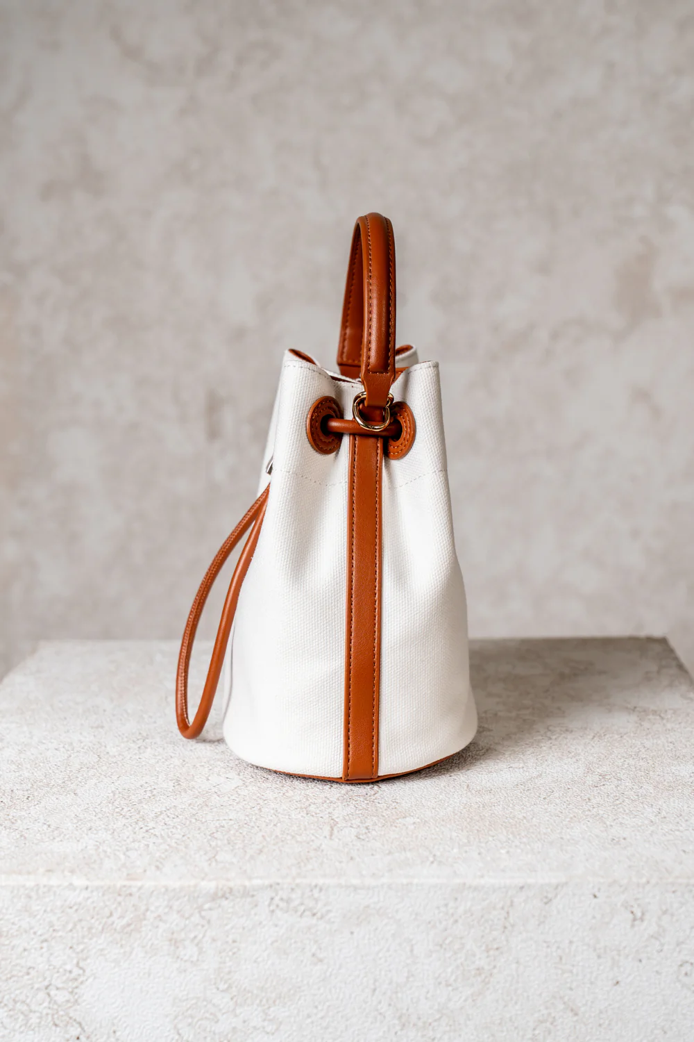 Ava Bucket Bag Medium (Minor) Sunlit Petal - Image 5