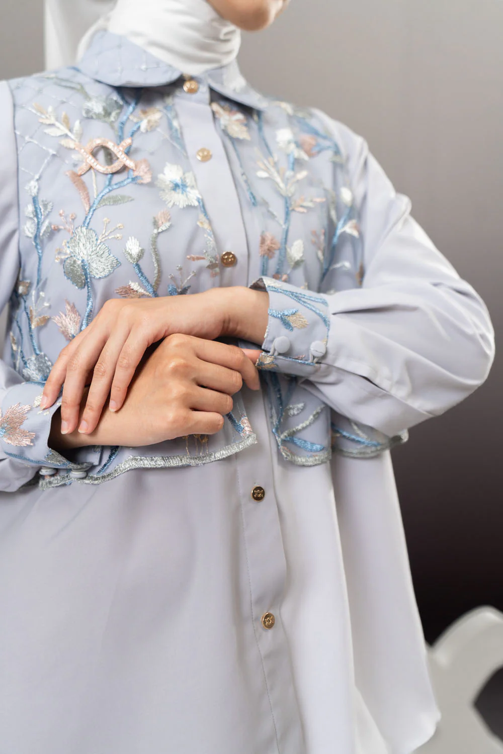 Novely Shirt (Minor) Cloud Gray - Image 3