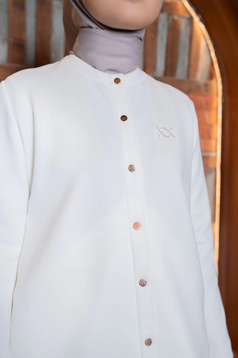 Villona Outer (Minor) Broken White - Image 4