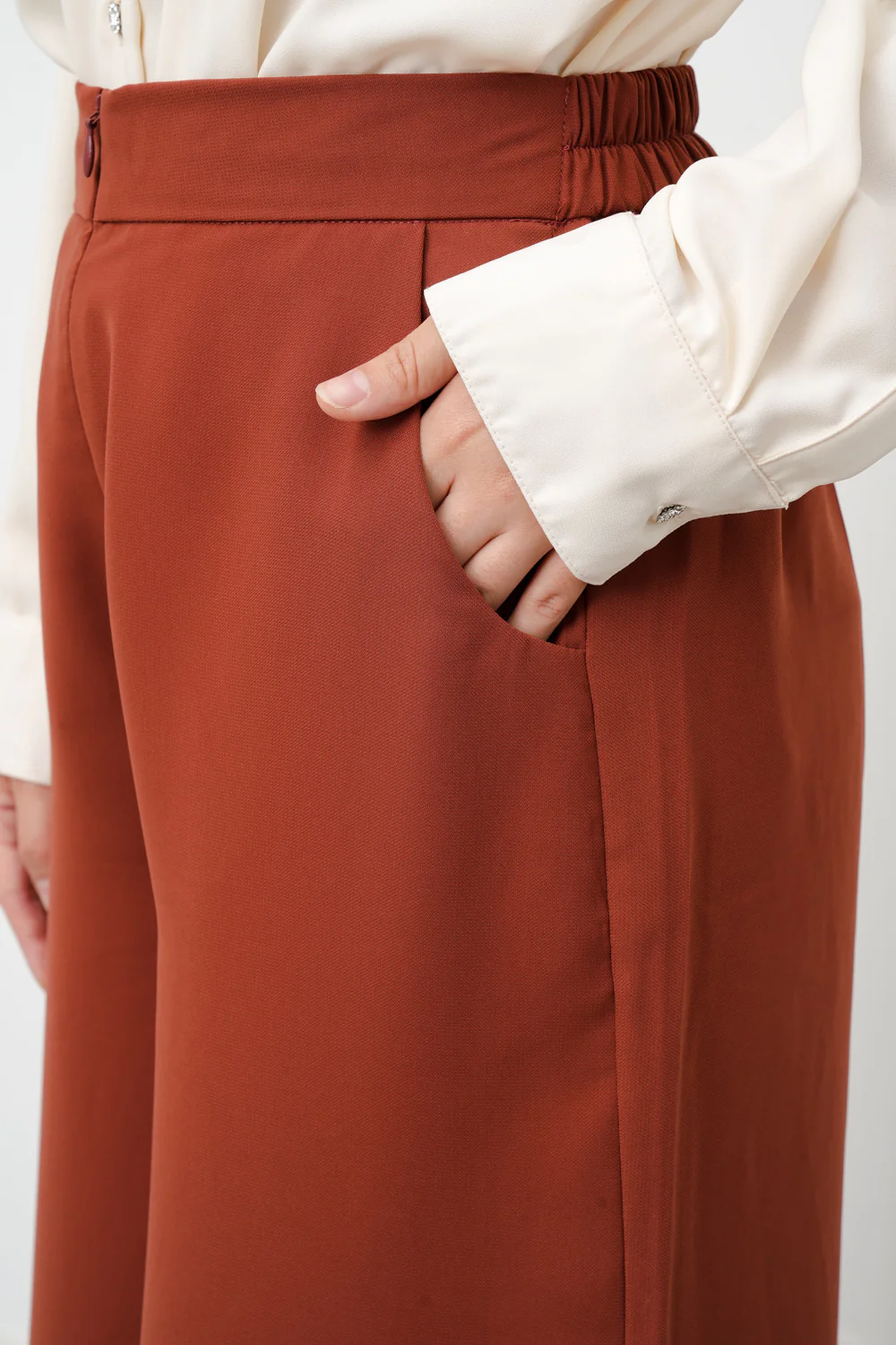 Mary Pants British Tan - Image 4