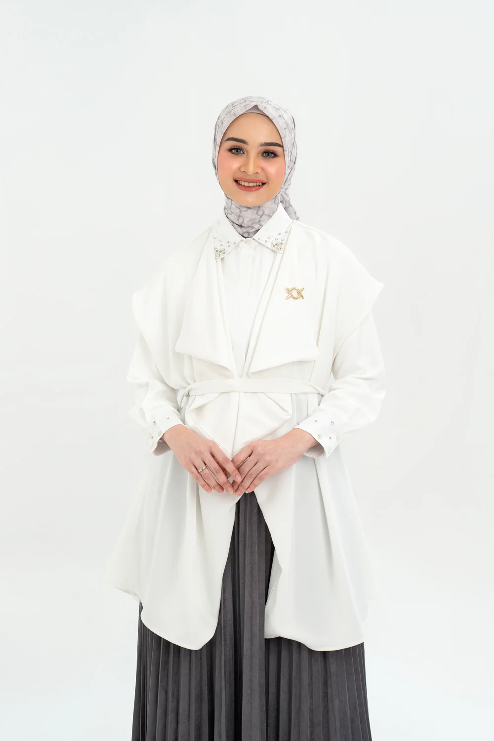 Shara Outer Vest White Pearl - Image 5